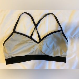 Lululemon bralette (M)
